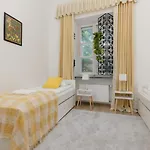 Family Freta Old Town By Renters Apartman